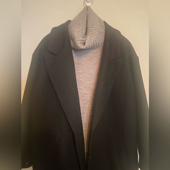 BCBGeneration shawl/dicky with large turtle neck… grey in color. - Picture 3 of 4